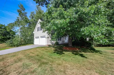17 Glencliff Way Nashua NH 03063