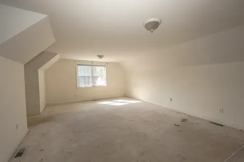 17 Glencliff Way Nashua NH 03063