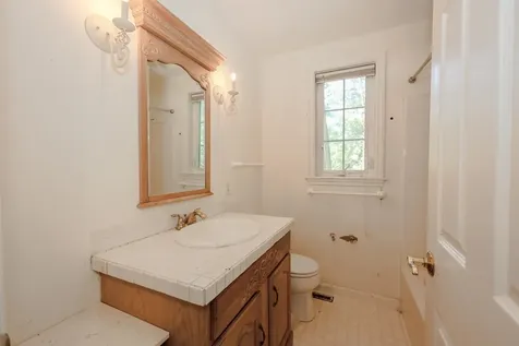 17 Glencliff Way Nashua NH 03063