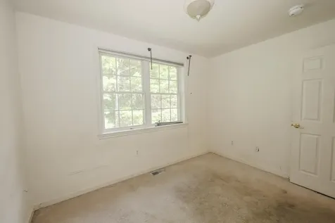 17 Glencliff Way Nashua NH 03063