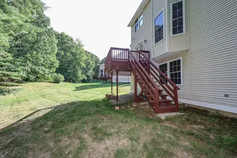 17 Glencliff Way Nashua NH 03063