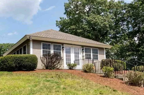 17 Glencliff Way Nashua NH 03063