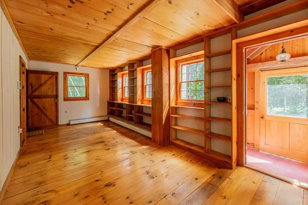 2734 Mad Tom Road Dorset VT 05253