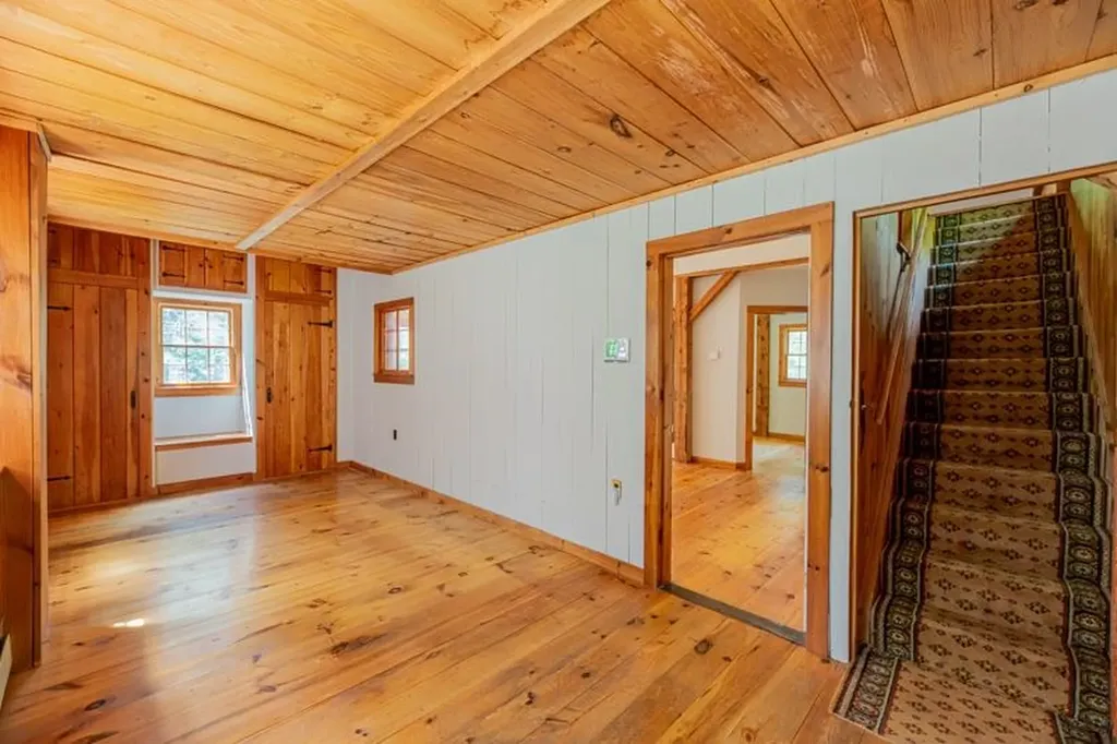 2734 Mad Tom Road Dorset VT 05253