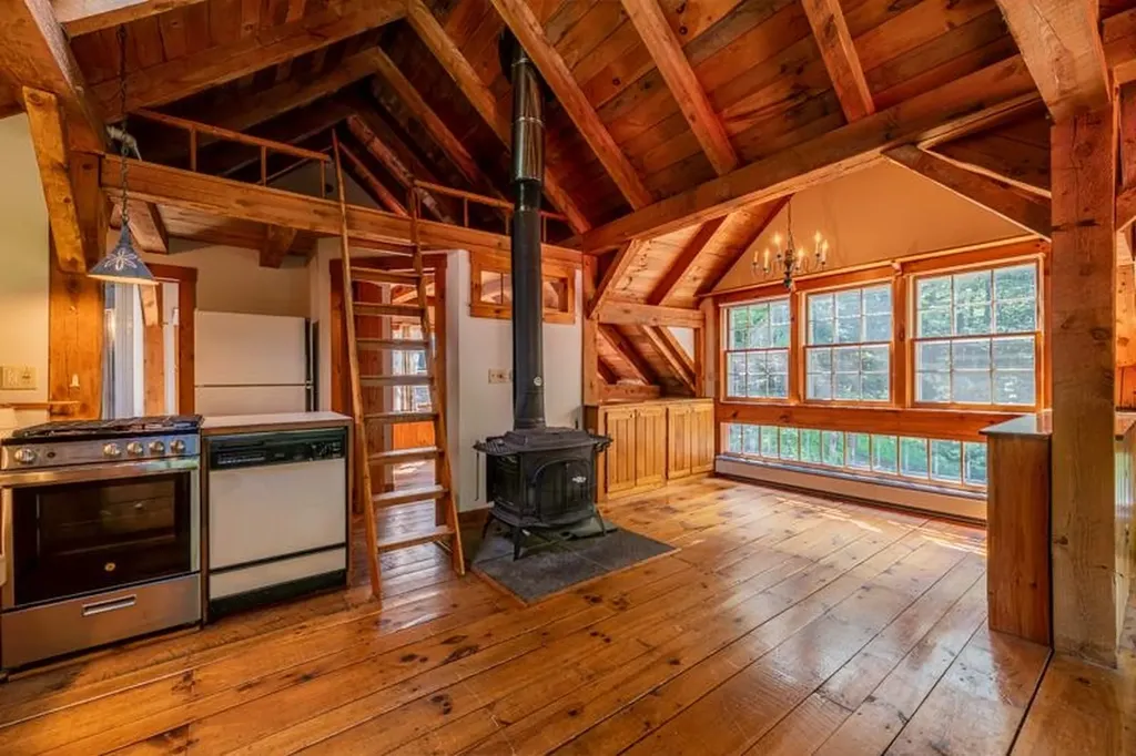 2734 Mad Tom Road Dorset VT 05253