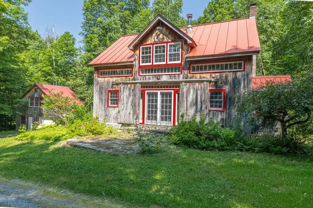 2734 Mad Tom Road Dorset VT 05253