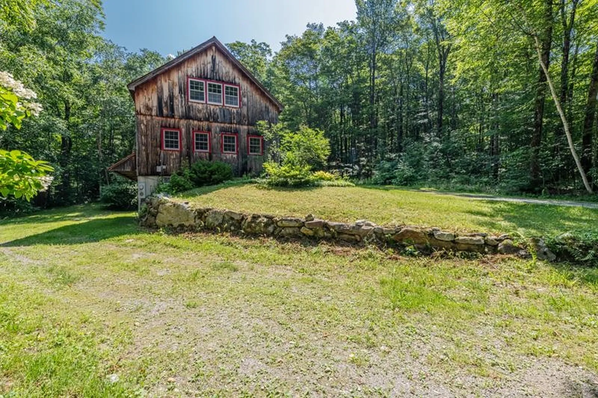 2734 Mad Tom Road Dorset VT 05253