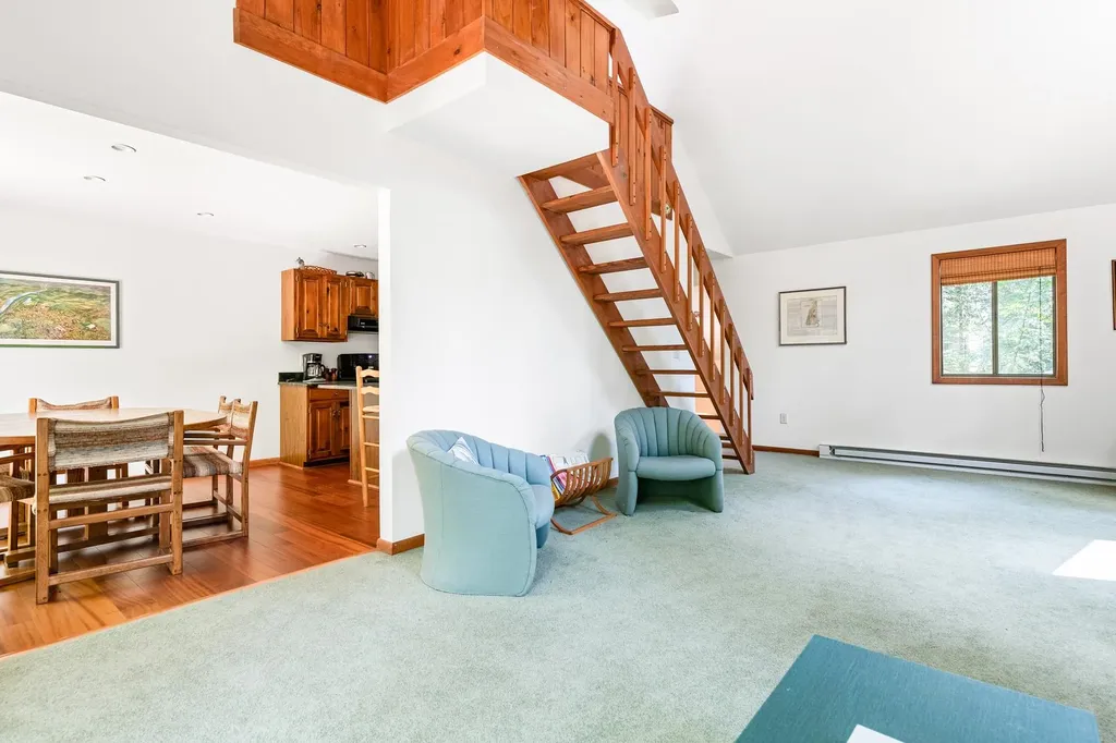 49 Longwood Drive Grantham NH 03753