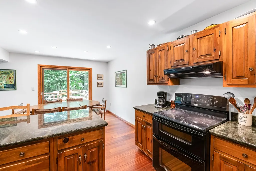 49 Longwood Drive Grantham NH 03753