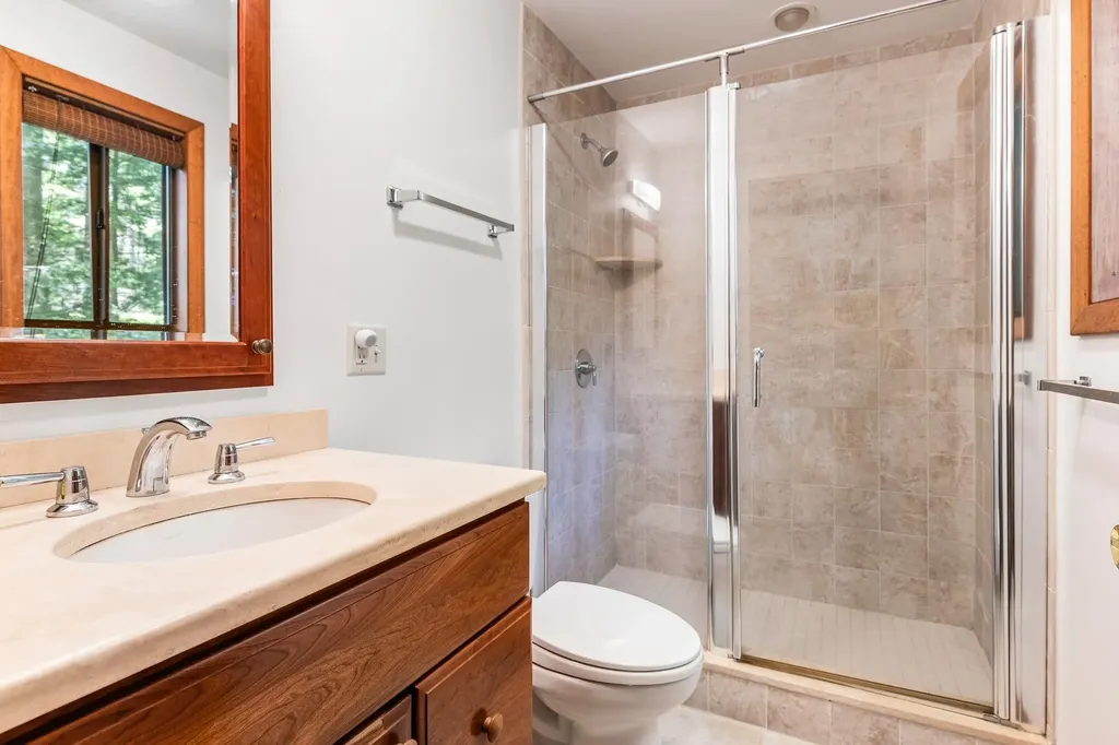 49 Longwood Drive Grantham NH 03753