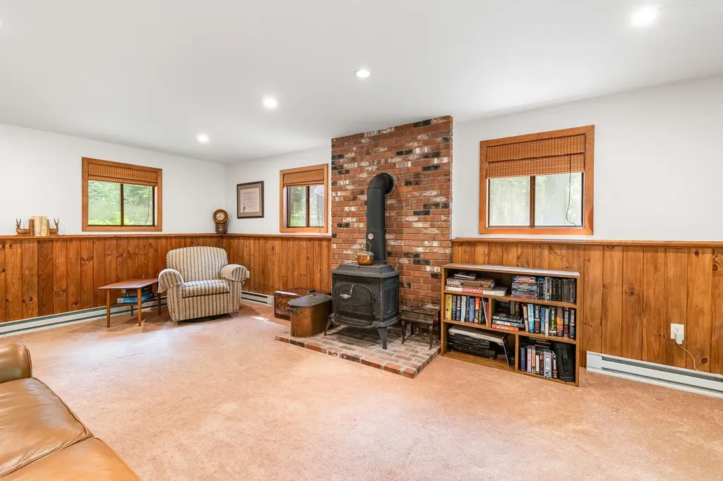 49 Longwood Drive Grantham NH 03753