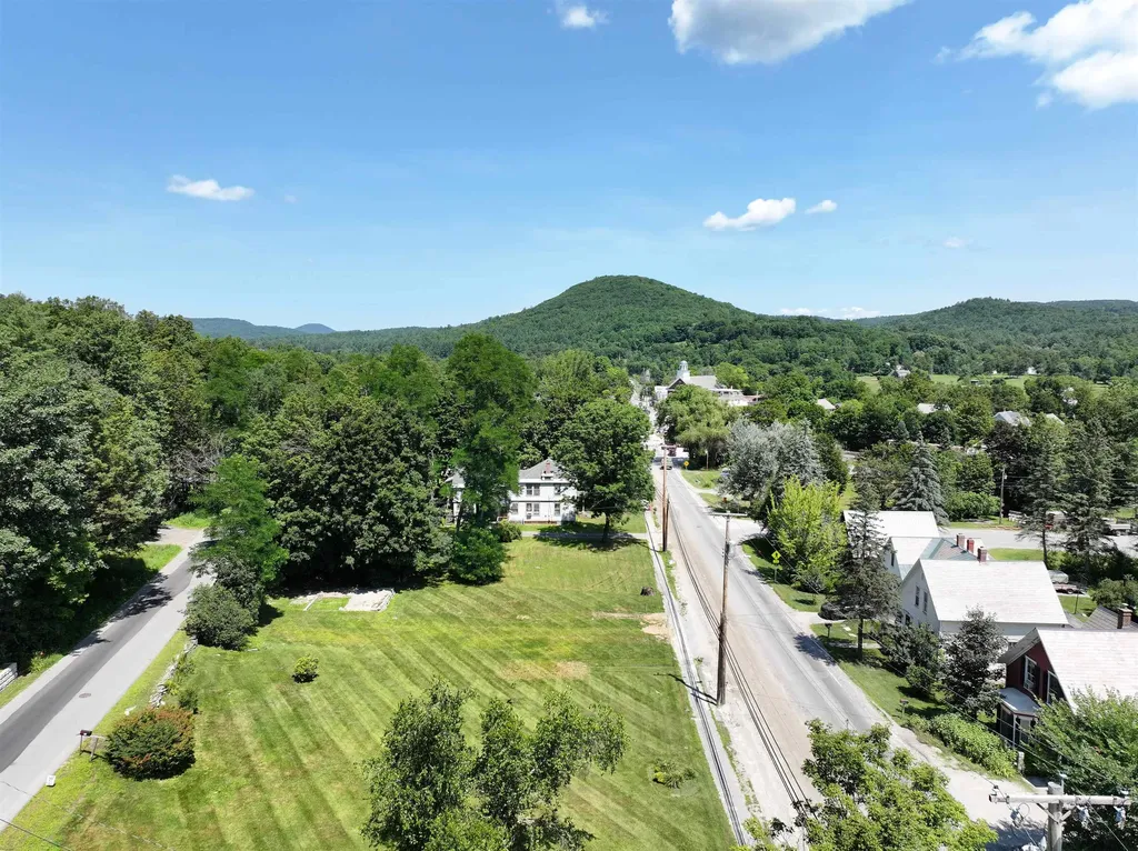 427 Depot Street Chester VT 05143
