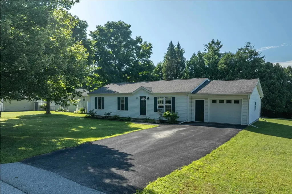 15 Stone Ridge Drive Rutland City VT 05701