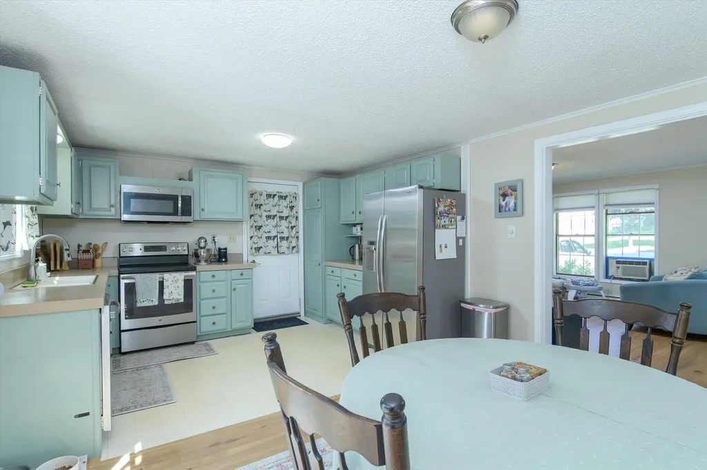 15 Stone Ridge Drive Rutland City VT 05701