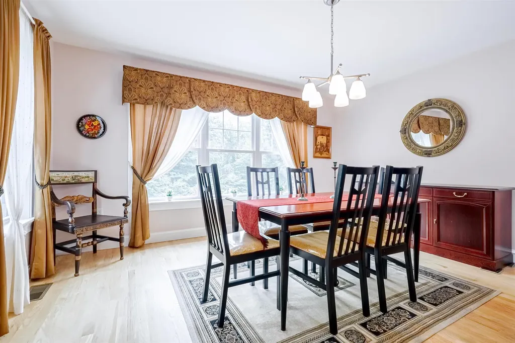 6 Stonewall Way Exeter NH 03833