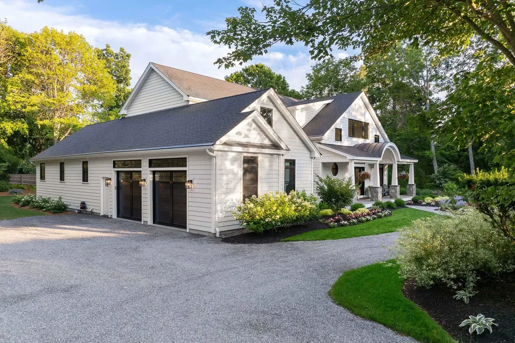 565 York Street York ME 03911