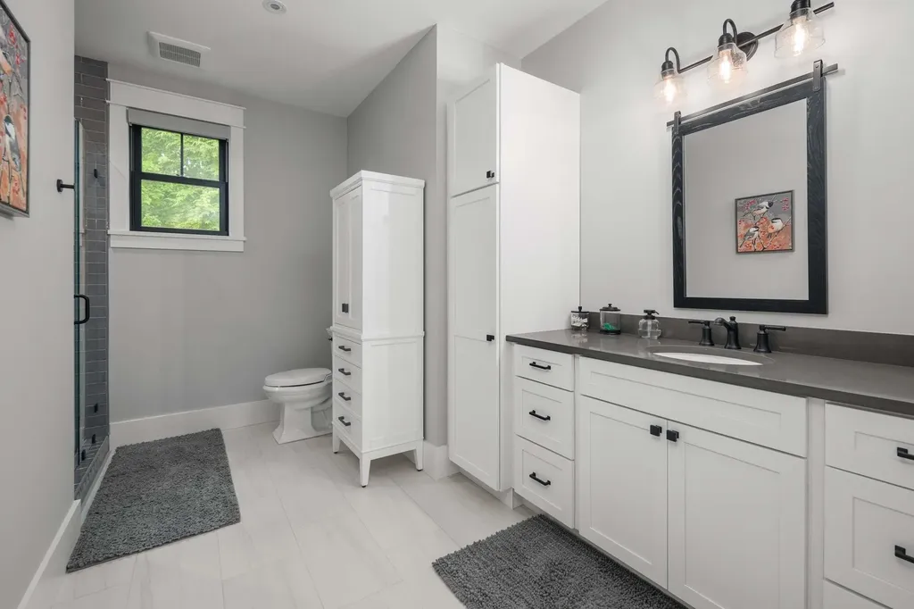 565 York Street York ME 03911