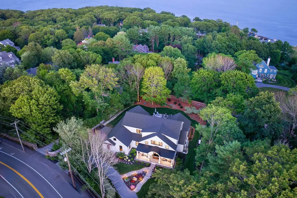 565 York Street York ME 03911
