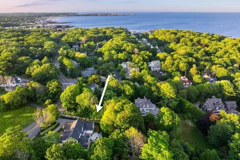 565 York Street York ME 03911