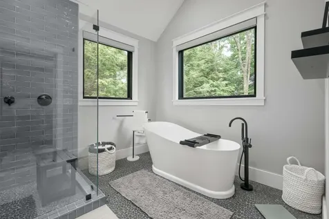 565 York Street York ME 03911