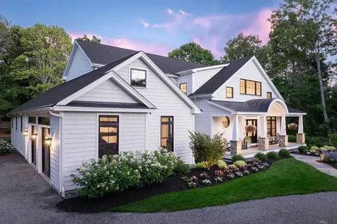 565 York Street York ME 03911
