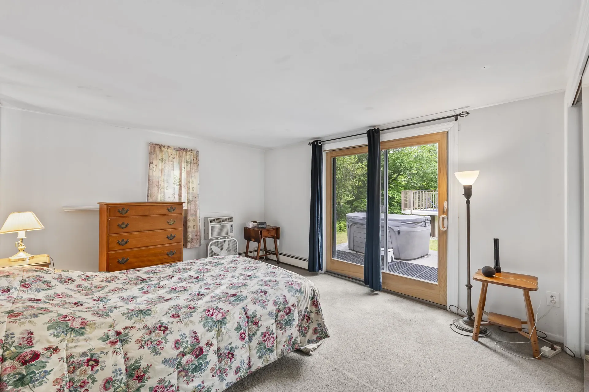 19 North Road North Hampton NH 03862