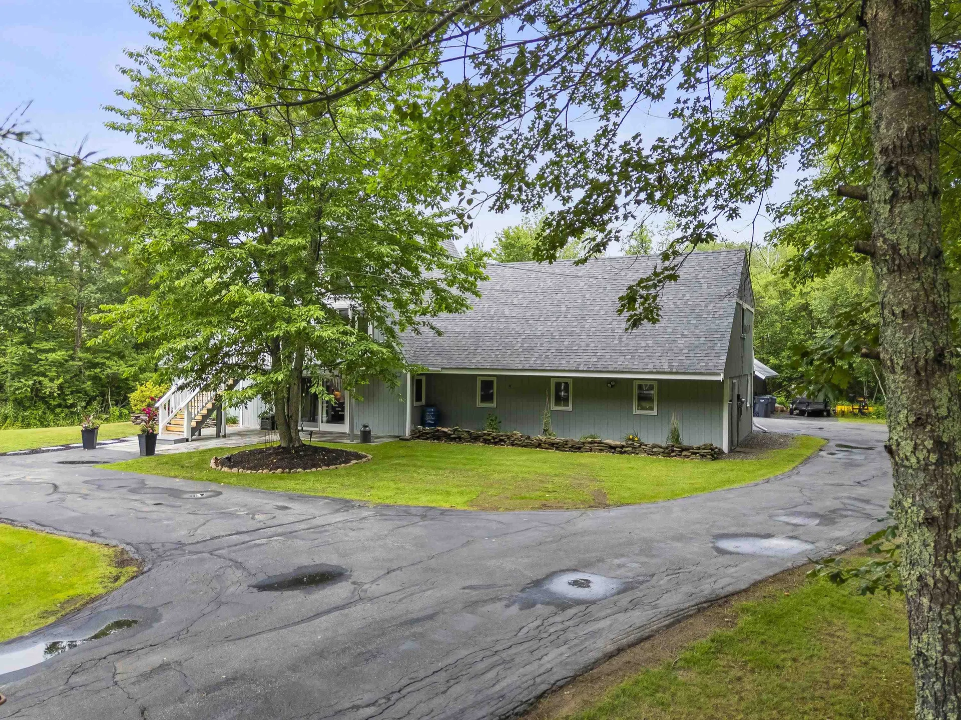 19 North Road North Hampton NH 03862
