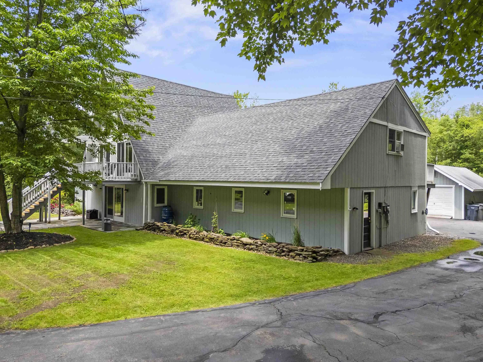 19 North Road North Hampton NH 03862