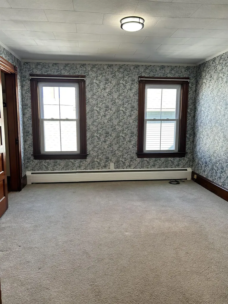 88 Bowman Street Laconia NH 03246