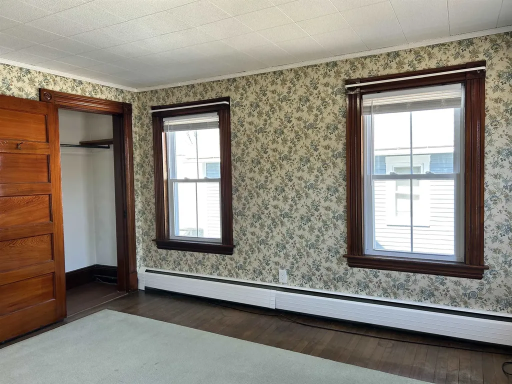 88 Bowman Street Laconia NH 03246