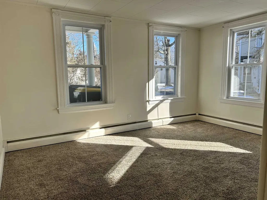 88 Bowman Street Laconia NH 03246