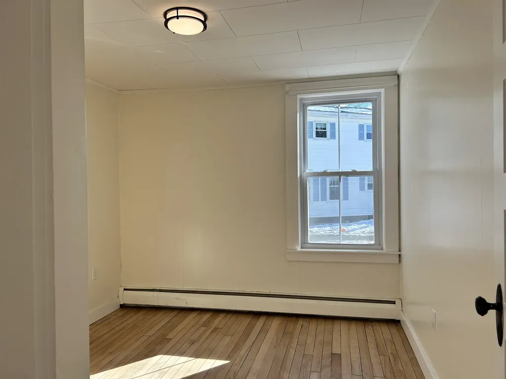 88 Bowman Street Laconia NH 03246