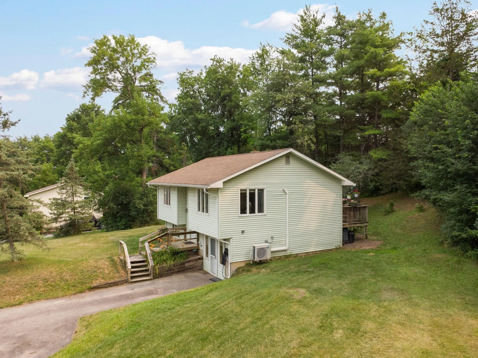 28 Booth Woods Vergennes VT 05491