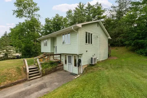 28 Booth Woods Vergennes VT 05491