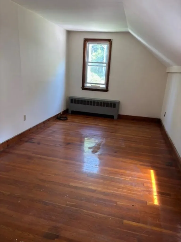 8 Dale Street Wilton NH 03086