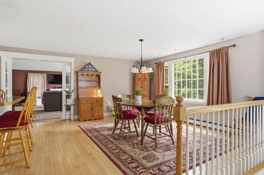 6 Birch Court Raymond NH 03077