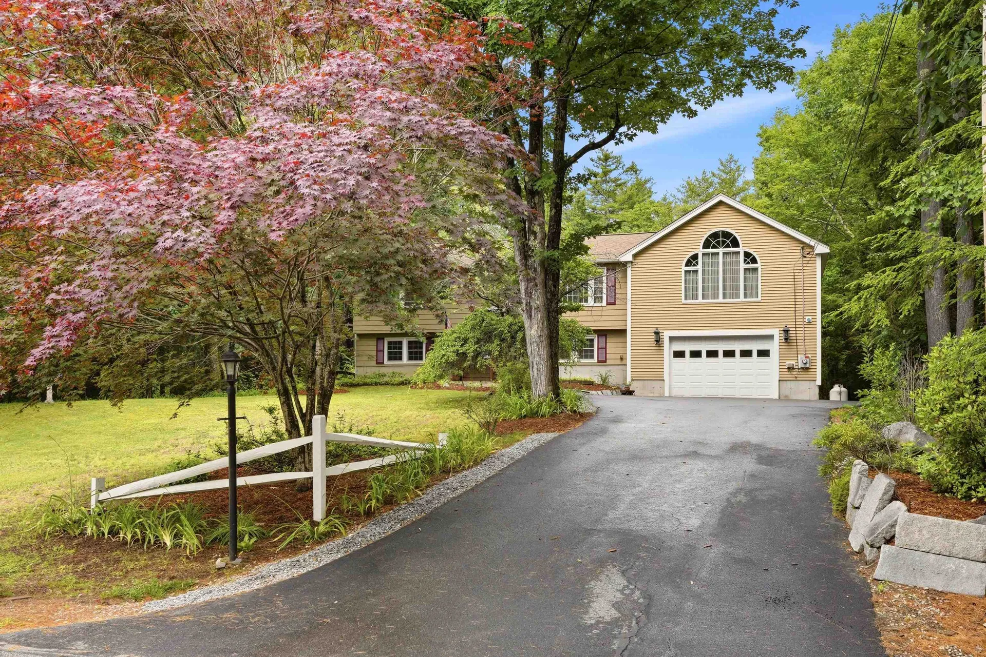 6 Birch Court Raymond NH 03077