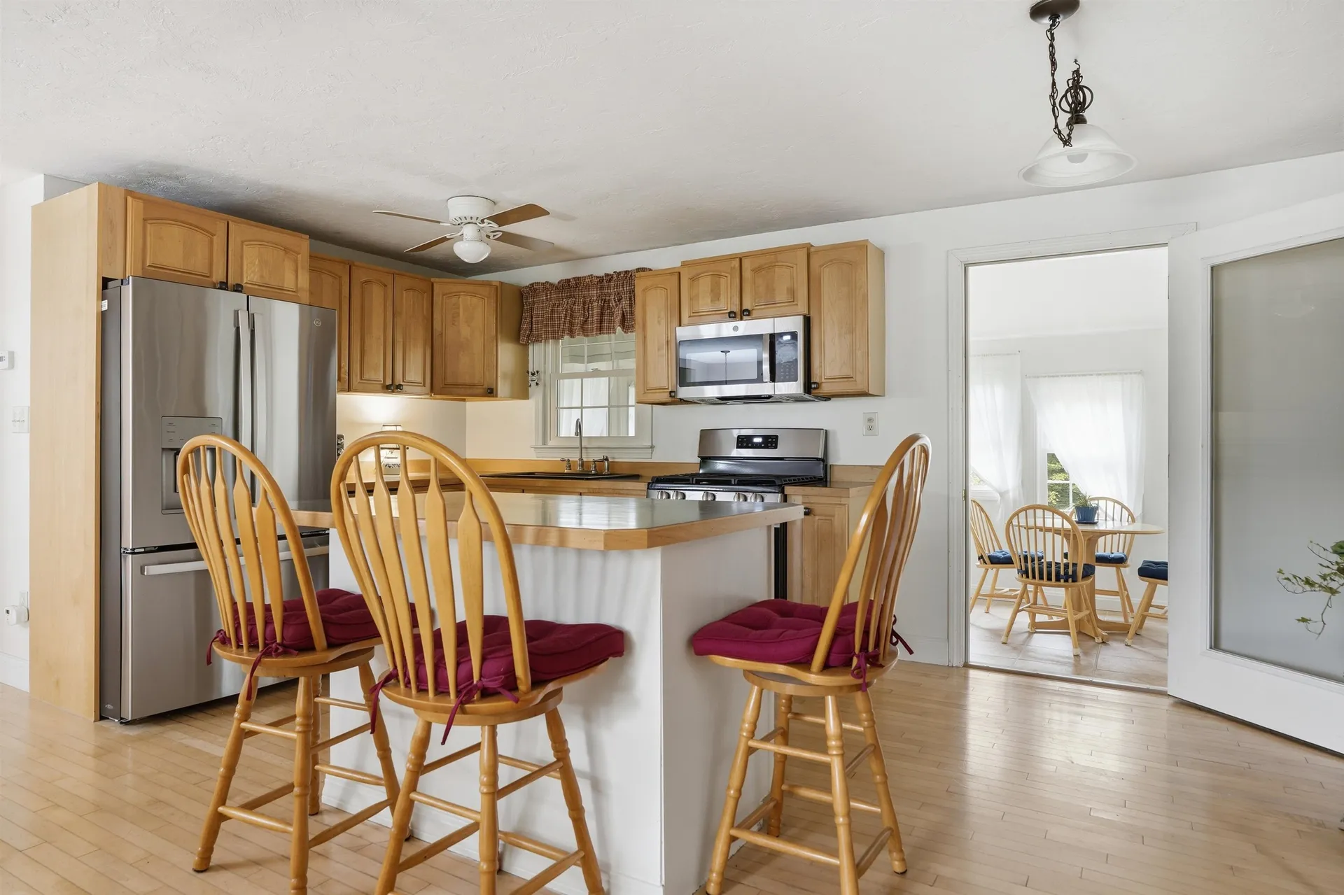 6 Birch Court Raymond NH 03077