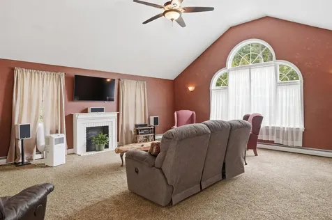 6 Birch Court Raymond NH 03077