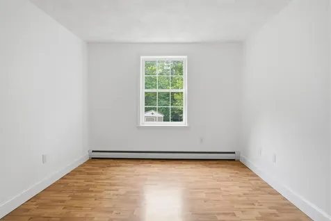6 Birch Court Raymond NH 03077