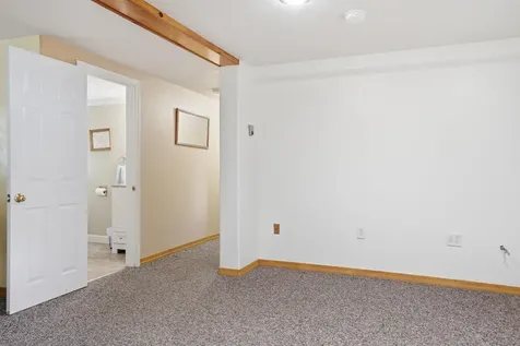 6 Birch Court Raymond NH 03077