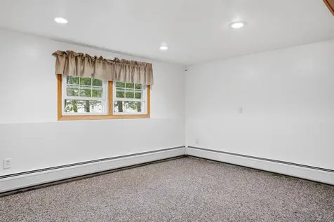 6 Birch Court Raymond NH 03077