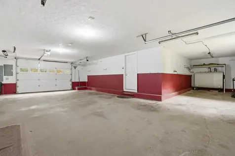 6 Birch Court Raymond NH 03077