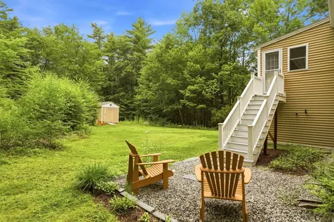 6 Birch Court Raymond NH 03077