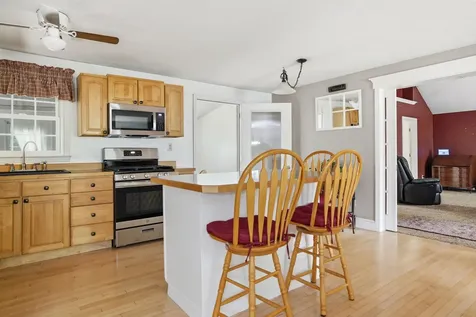 6 Birch Court Raymond NH 03077