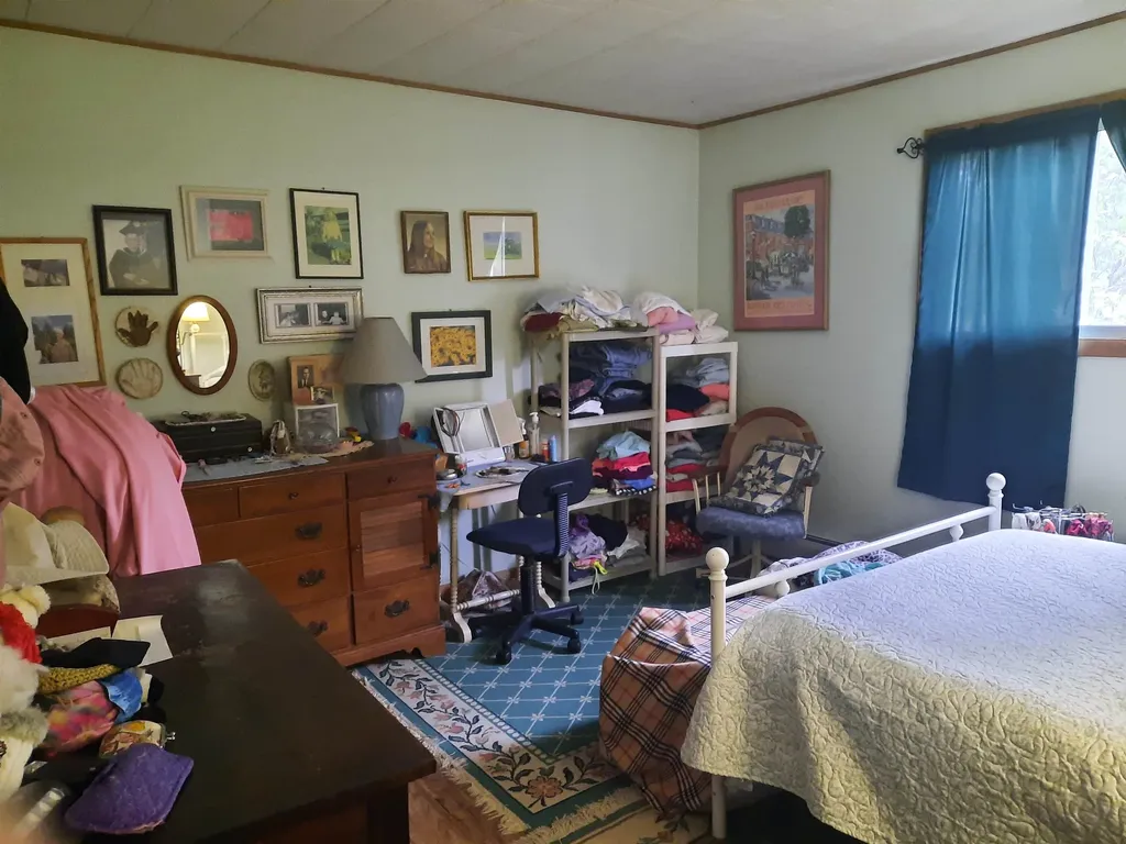 66 Pariseau Drive Canaan VT 05902