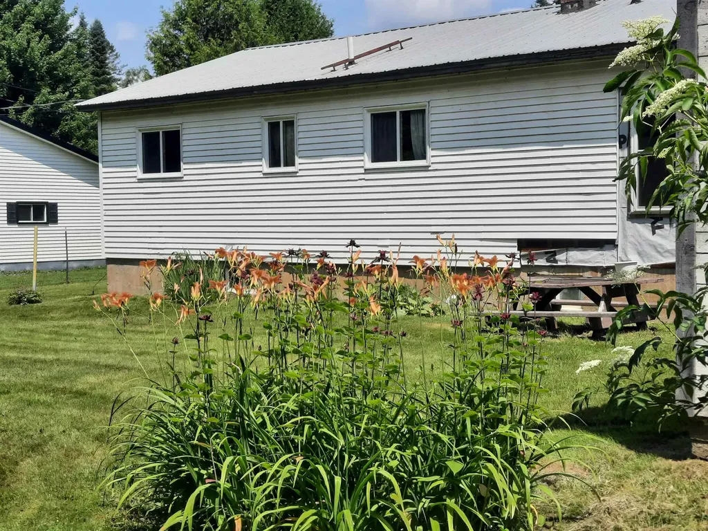 66 Pariseau Drive Canaan VT 05902