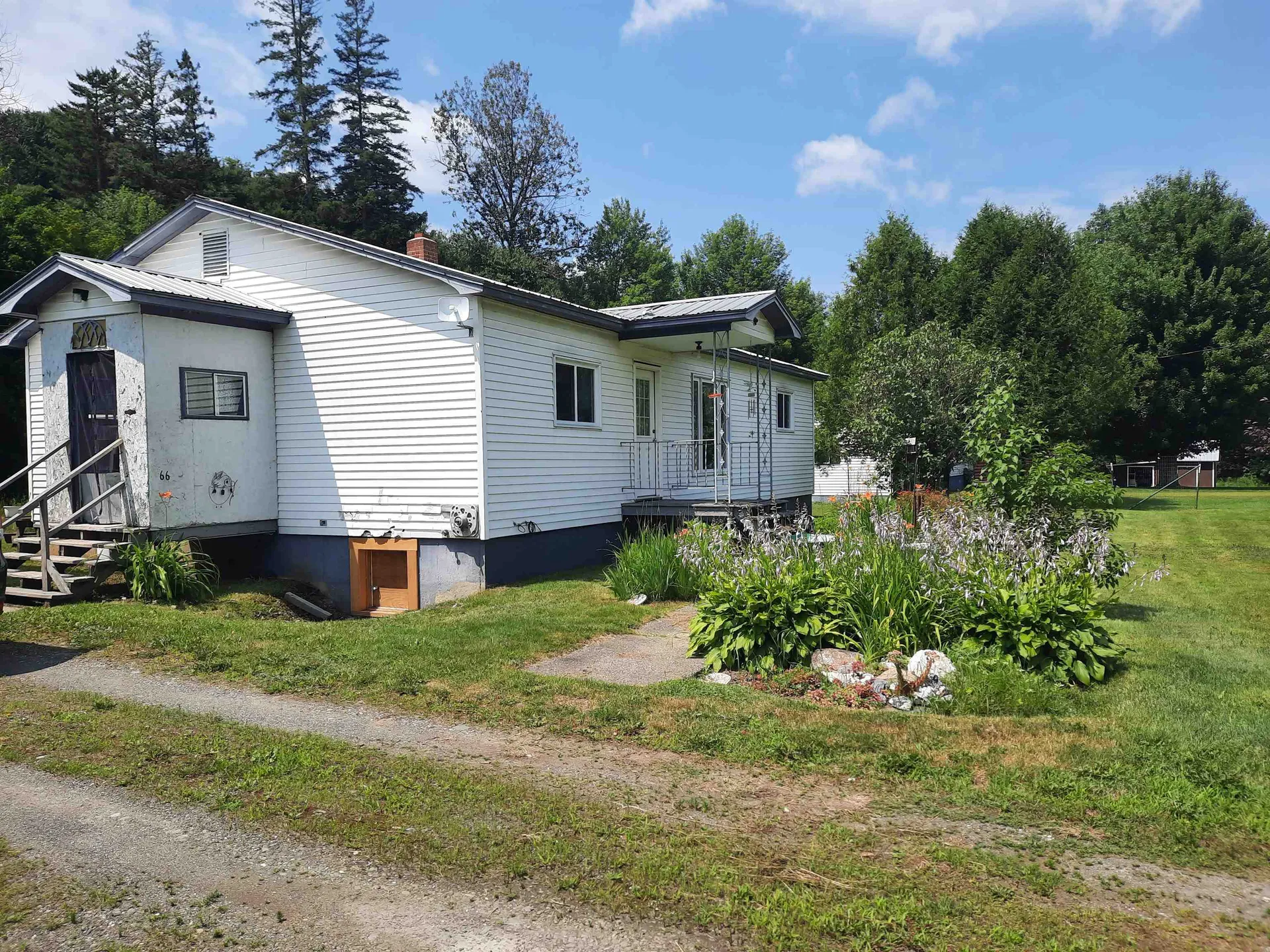 66 Pariseau Drive Canaan VT 05902