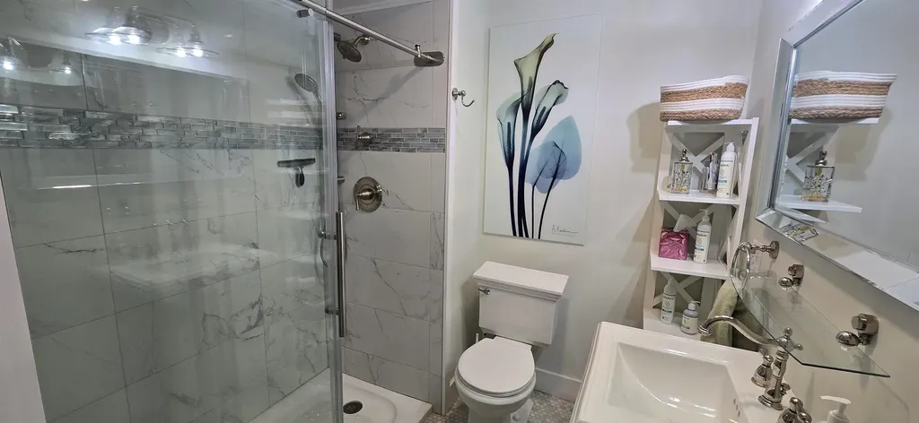 445 Old Quechee Road Hartford VT 05059