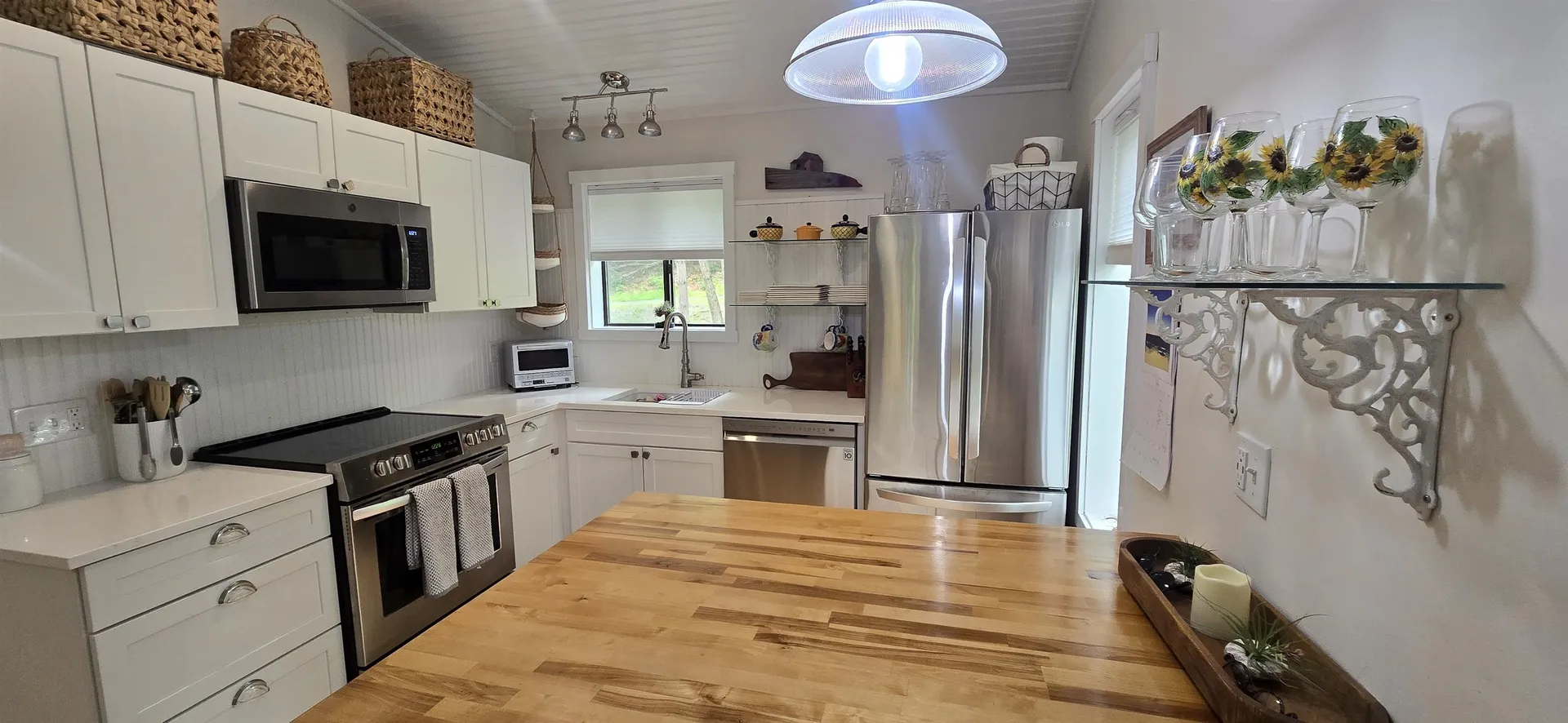 445 Old Quechee Road Hartford VT 05059